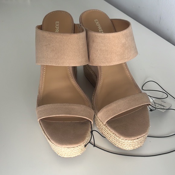 Wedges - Picture 2 of 4